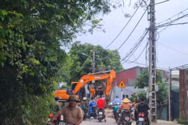 Thấy gì từ việc cưỡng chế vi phạm TTXD tại Tây Tựu?