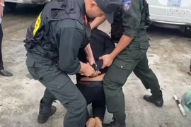 Bắt giữ 3 nghi phạm cố ý gây thương tích đang ngồi xe khách bỏ trốn