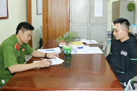 Tạm giữ tên 'đạo chích' mới ra tù lại đi ăn trộm