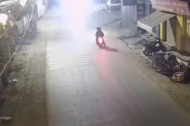 Phóng xe 'thông' chốt, hai học sinh ở Cao Bằng bị xử phạt 17 triệu