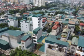 Xây dựng trên đất nông nghiệp ở phố Trần Điền: Ai chịu trách nhiệm?