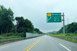 Thí điểm phân làn, thay đổi tốc độ trên cao tốc Nội Bài-Lào Cai 