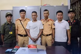 Khởi tố đối tượng giấu gần 2 bánh heroin trong ô tô