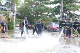 Thủ tướng yêu cầu tập trung khắc phục nhanh hậu quả mưa lũ tại khu vực Trung Bộ