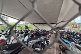 Xử lý nghiêm chủ tịch cấp xã nếu để tái diễn bãi xe dưới gầm cầu