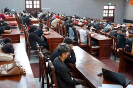 Bắt tạm giam 343 đối tượng liên quan đường dây lừa đảo tại Campuchia