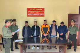 Bắt 5 đối tượng trong đường dây truyền bá văn hóa phẩm đồi trụy