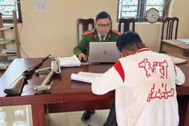 Thái Nguyên vận động người dân giao nộp, thu hồi nhiều loại súng