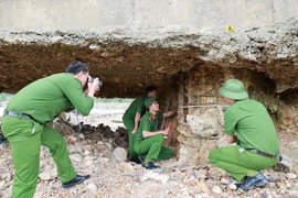 Phú Thọ thông tin gì vụ cầu sông Lô trơ lõi thép?