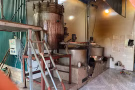 Công an Bắc Ninh phát hiện cơ sở sản xuất cao thảo dược vi phạm an toàn thực phẩm