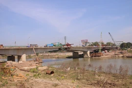 Hợp long đơn nguyên mới cầu Xương Giang trên cao tốc Hà Nội - Bắc Giang 