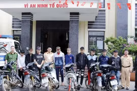 Xử lý nhóm 'quái xế' cầm theo kiếm quay video đăng lên mạng