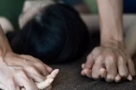 Bắt giữ thiếu niên 15 tuổi hiếp dâm bé gái 12 tuổi