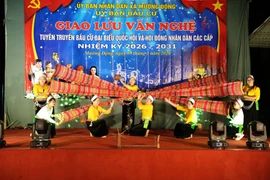 Đêm giao lưu văn nghệ của người Mường Phú Thọ trước thềm bầu cử