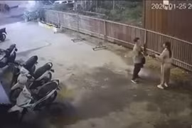 Bắc Ninh điều tra thanh niên đâm bạn gái tử vong tại quán karaoke