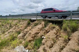 Phó Thủ tướng yêu cầu rà soát toàn bộ dự án cao tốc Vĩnh Hảo - Phan Thiết