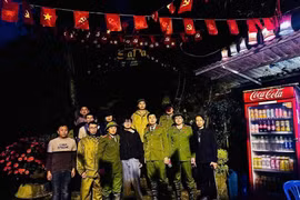 Công an giải cứu nam du khách Nhật Bản bị lạc trên núi Hàm Rồng