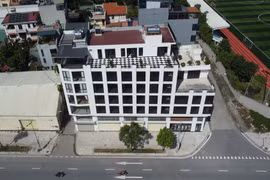 Hà Nội: Công trình “khủng” ngay mặt phố vi phạm trật tự xây dựng