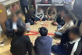 Bắt nhóm con bạc sát phạt nhau sau khi uống rượu 