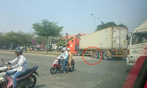 Chết cười với các ảnh vui giao thông Việt Nam (2)