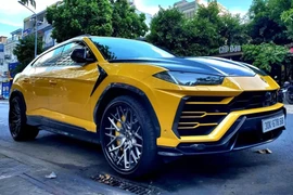 Lamborghini Urus độ TopCar hơn 1,3 tỷ gắn biển "phát lộc 68"