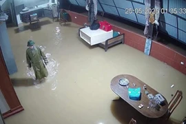 Hà Tĩnh đón mưa dữ dội, bất thường, có nơi trên 300mm