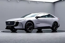 Cũng như bản thường, mẫu SUV điện Mazda EZ-6 Sports Edition bản đặc biệt được phát triển dựa trên cơ sở gầm bệ của hãng xe Trung Quốc Changan.