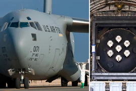 Máy bay C-17 và lò phản ứng Ward250