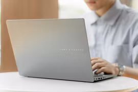 ASUS ra mắt Vivobook S14/S16 mỏng nhẹ, pin hoạt động 20 giờ