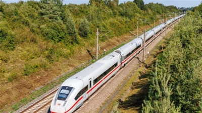 Công ty VinSpeed đăng ký đầu tư dự án đường sắt cao tốc