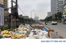 Đường Nguyễn Cảnh Dị ở Hà Nội thi công dở dang, công trường bỏ không ngập rác