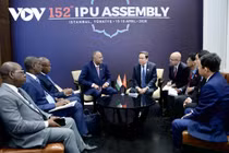 Chủ tịch Quốc hội Trần Thanh Mẫn gặp Chủ tịch Quốc hội Bờ Biển Ngà