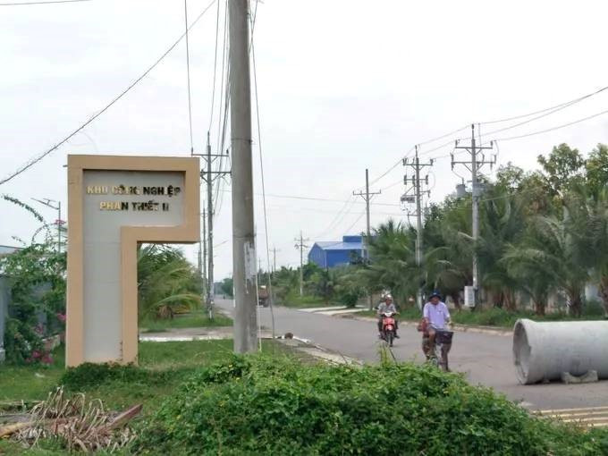 Khu công nghiệp Phan Thiết giai đoạn 2 (tỉnh Lâm Đồng) bị đề nghị kiểm tra về chấp hành bảo vệ môi trường. Ảnh SGGP r45y.jpg
