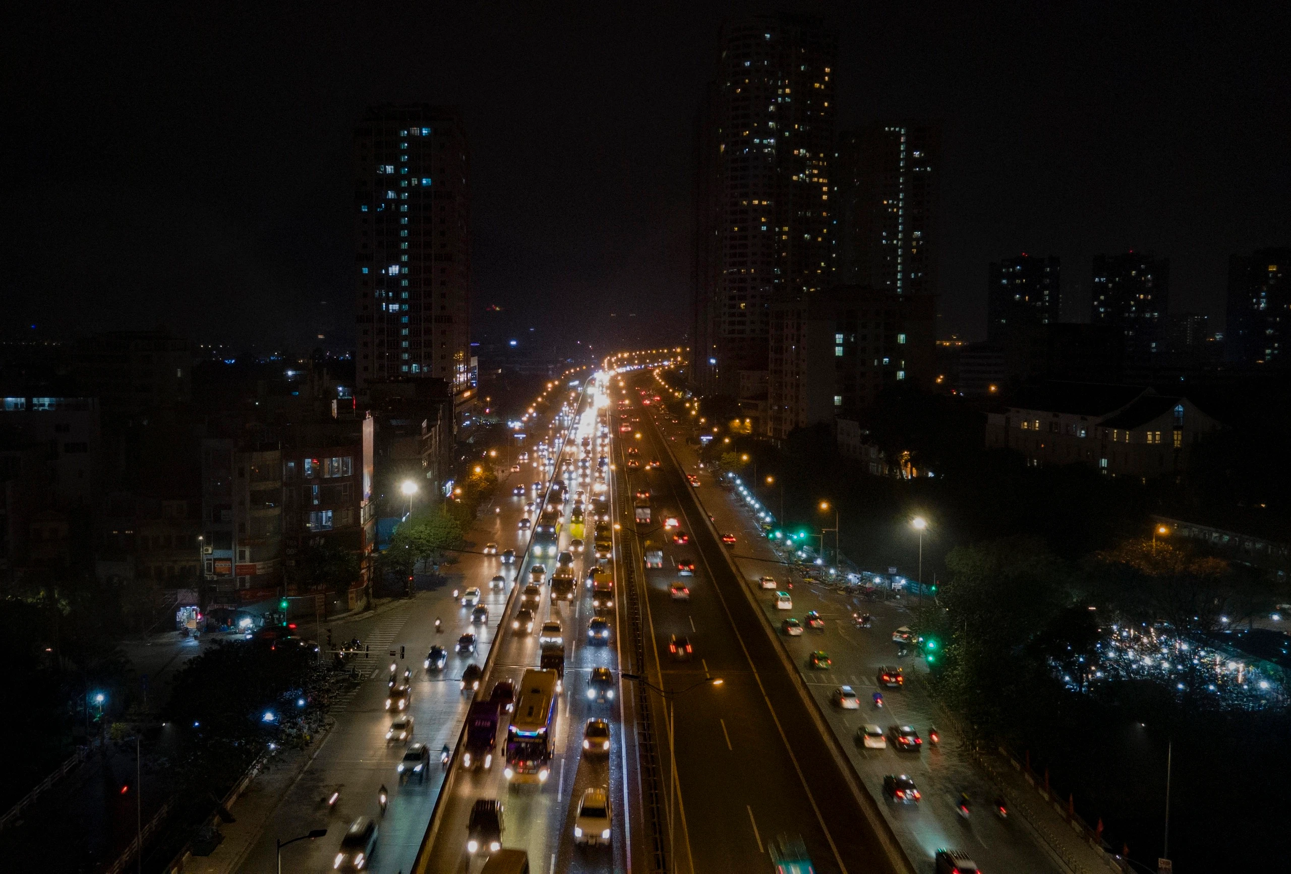 Hà Nội: Vành đai 3 ùn tắc xuyên đêm ngày đầu nghỉ Tết