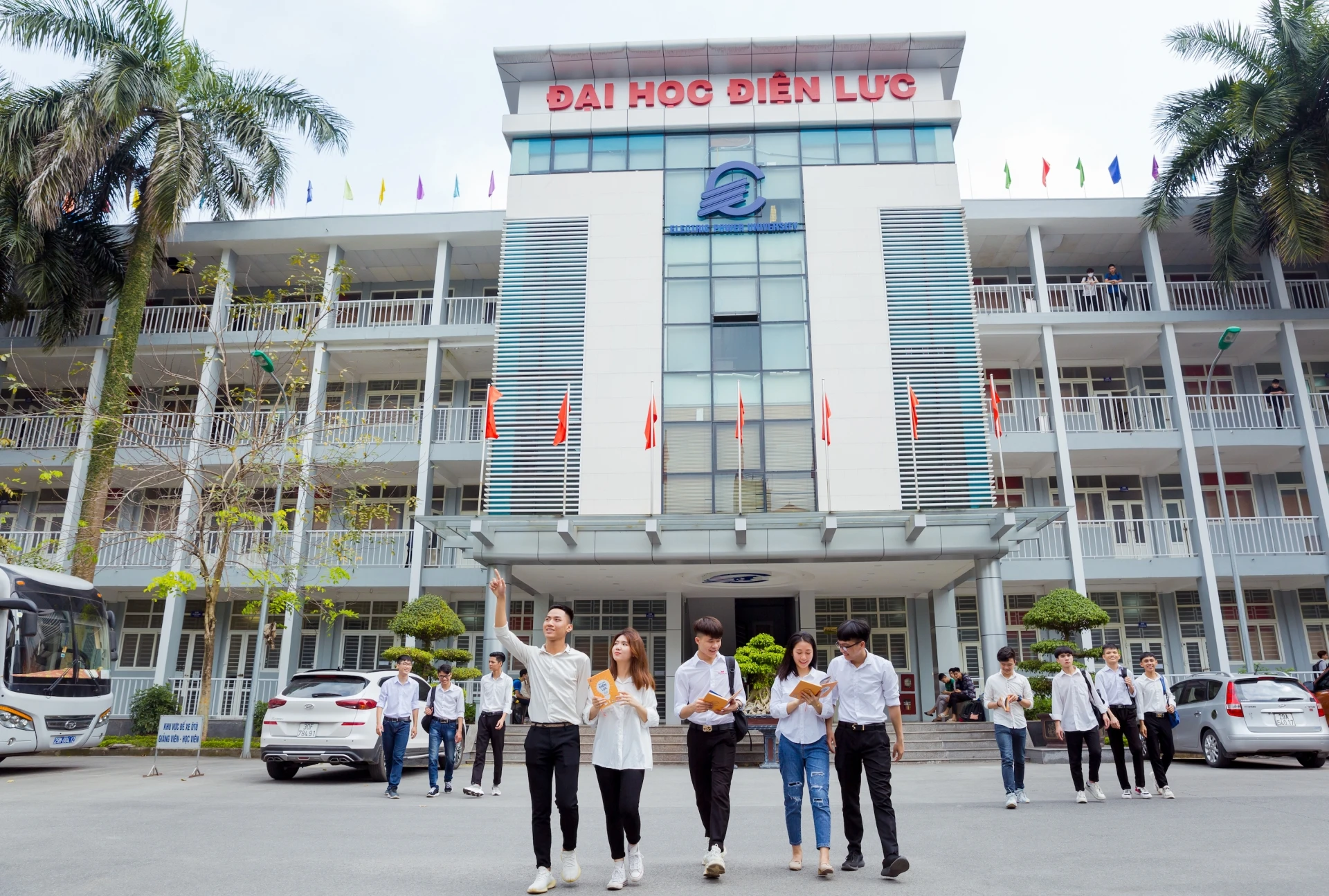Những trường đại học ở Hà Nội xét tuyển học bạ năm 2022