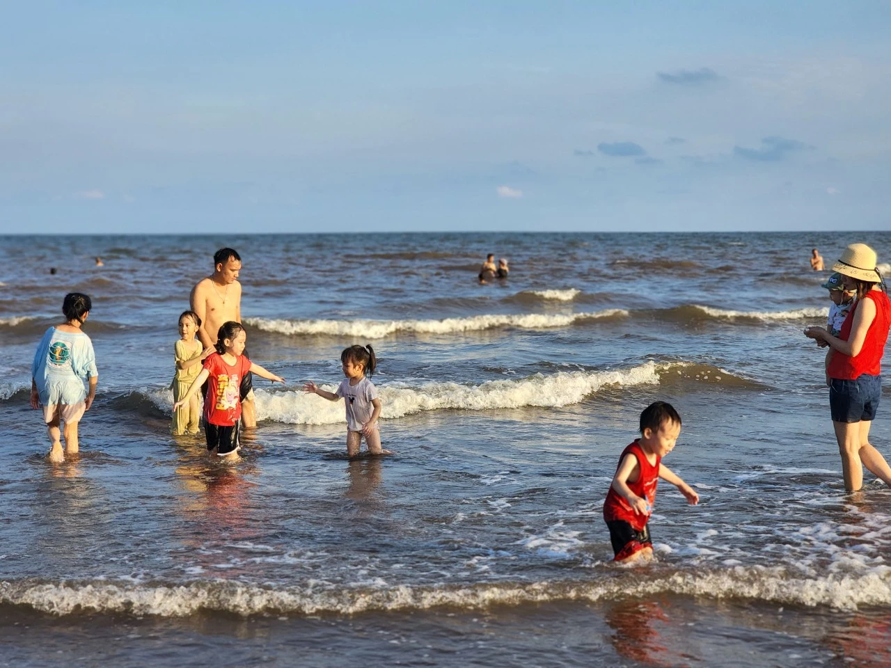 Khu du lịch Quất Lâm thu hút khách trẻ em