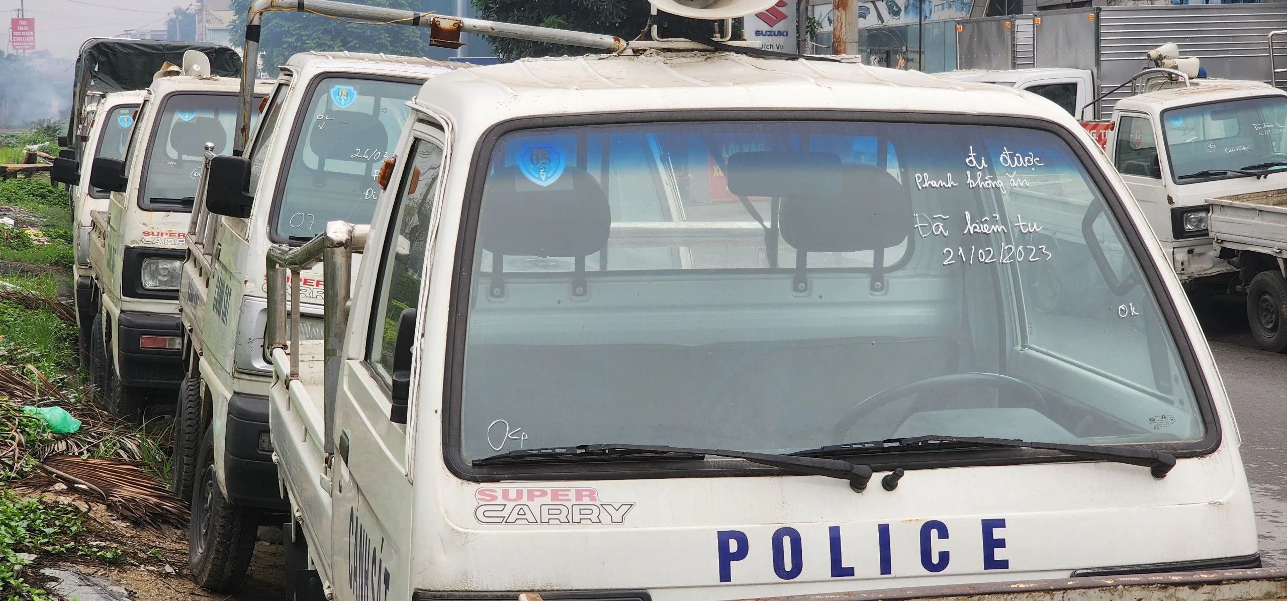 Hà Nội: Hàng dài xe công an hư hỏng nằm chờ sửa chữa