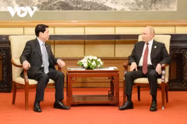 Chủ tịch nước Lương Cường hội kiến Tổng thống Nga Vladimir Putin