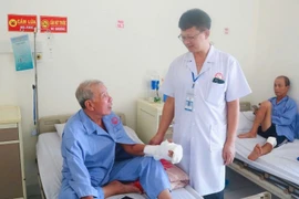 Tạo hình kịp thời cứu sống bàn tay bị vỡ nát