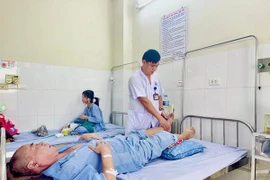 Cấp cứu trong đêm vì chân lạnh đau do tắc mạch chi 