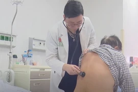 Đau ngực âm ỉ, người đàn ông bị bóc tách động mạch chủ đe dọa tính mạng