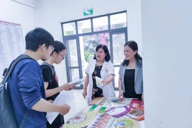 Việt Nam già hóa dân số nhanh do giới trẻ ngại sinh con