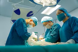 Người phụ nữ phải cắt thận vì thận mất chức năng do ứ mủ kéo dài