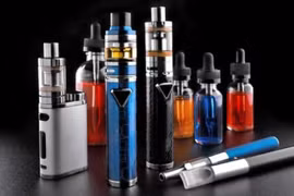 Sử dụng thuốc lá điện tử, bé trai bủn rủn chân tay, nói nhảm