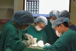 Hình ảnh khối u trước và sau mổ - Ảnh BVCC