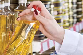 Lựa chọn dầu ăn đúng tránh ung thư, bệnh tim mạch, mỡ máu...