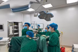 Thiếu máu nặng, phải cắt tử cung vì chủ quan rong kinh