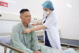 Nút mạch cứu sống người đàn ông sốc mất máu do vỡ u gan