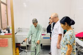 Phẫu thuật thành công bệnh nhân gẫy cổ xương đùi có tiền sử bệnh nền phức tạp