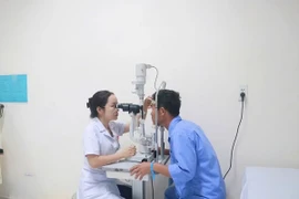 Cứu mắt cho bệnh nhân chấn thương phức tạp sọ mặt do tai nạn lao động